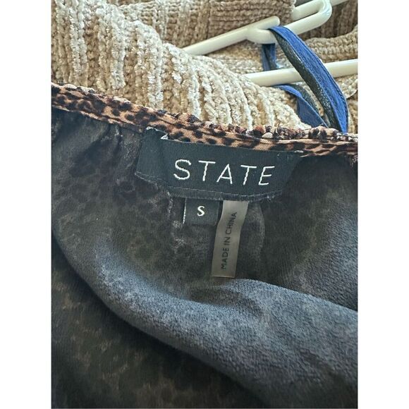 1.STATE Cold Shoulder Ruffle Sleeve Blouse - Picture 8 of 9